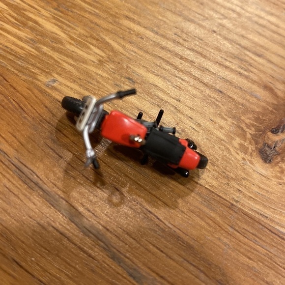 Harley Davidson Hallmark Keepsake Miniature Series 1972 XR-750 - Picture 7 of 9